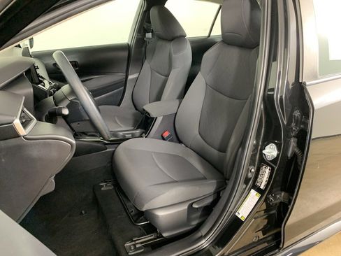 Used 2022 Toyota Corolla LE image 27