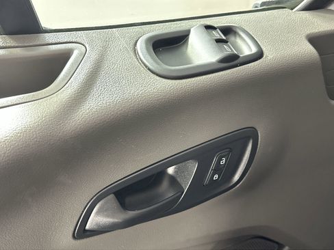 Used 2020 Ford Transit 350 XL image 17