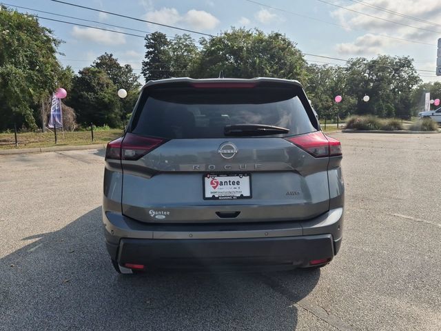 Used 2024 Nissan Rogue S AWD/4WD image 4