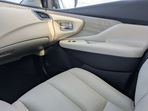 Used 2023 Nissan Murano SL w/ SL Moonroof Package FWD image 19