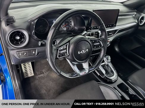 Used 2024 Kia Forte GT-Line w/ GT-Line Premium Package FWD image 9