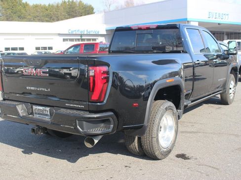 New 2026 GMC Sierra 3500 Denali w/ Denali Reserve Package AWD/4WD image 7