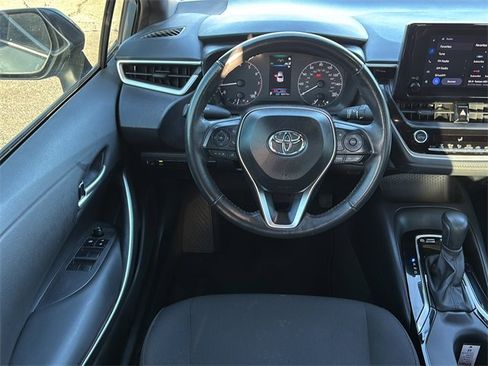 Used 2024 Toyota Corolla SE image 15