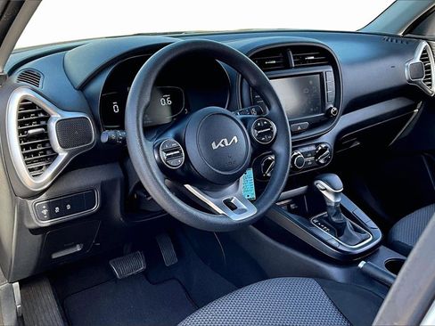 Certified 2024 Kia Soul LX w/ Option Group 015 image 13