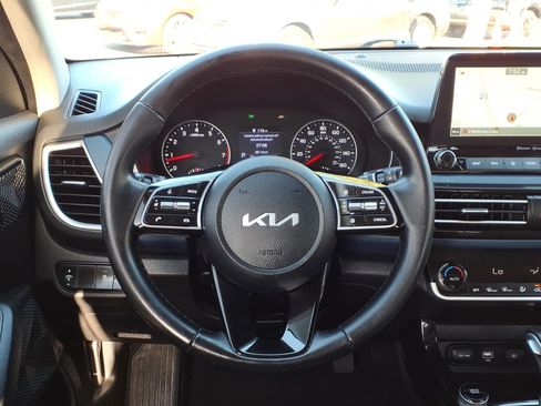 Used 2022 Kia Seltos S FWD image 18