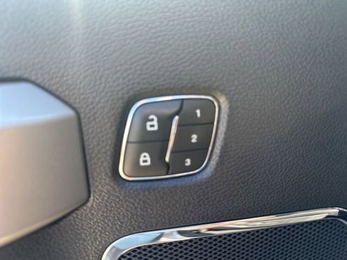 Used 2019 Ford F250 Lariat w/ Lariat Ultimate Package image 27