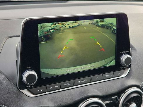 Used 2024 Nissan Sentra SV image 17