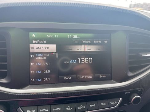 Used 2017 Hyundai Ioniq SEL image 27