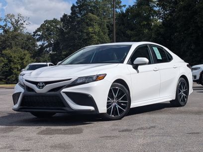 Used 2021 Toyota Camry SE