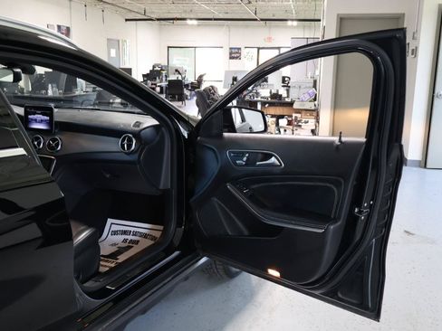 Used 2018 Mercedes-Benz GLA 250 image 20