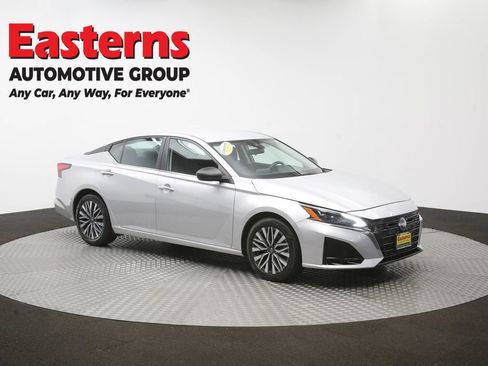 Used 2024 Nissan Altima 2.5 SV FWD image 47