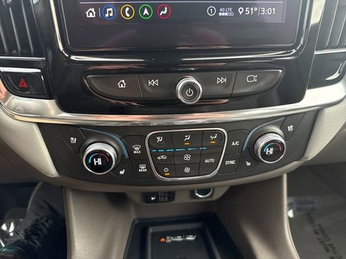 Used 2020 Chevrolet Traverse Premier image 13