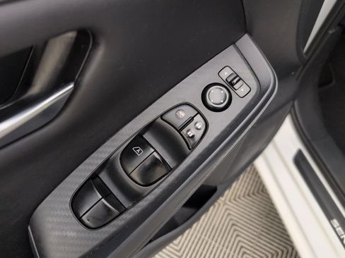 Used 2022 Nissan Sentra SV FWD image 32