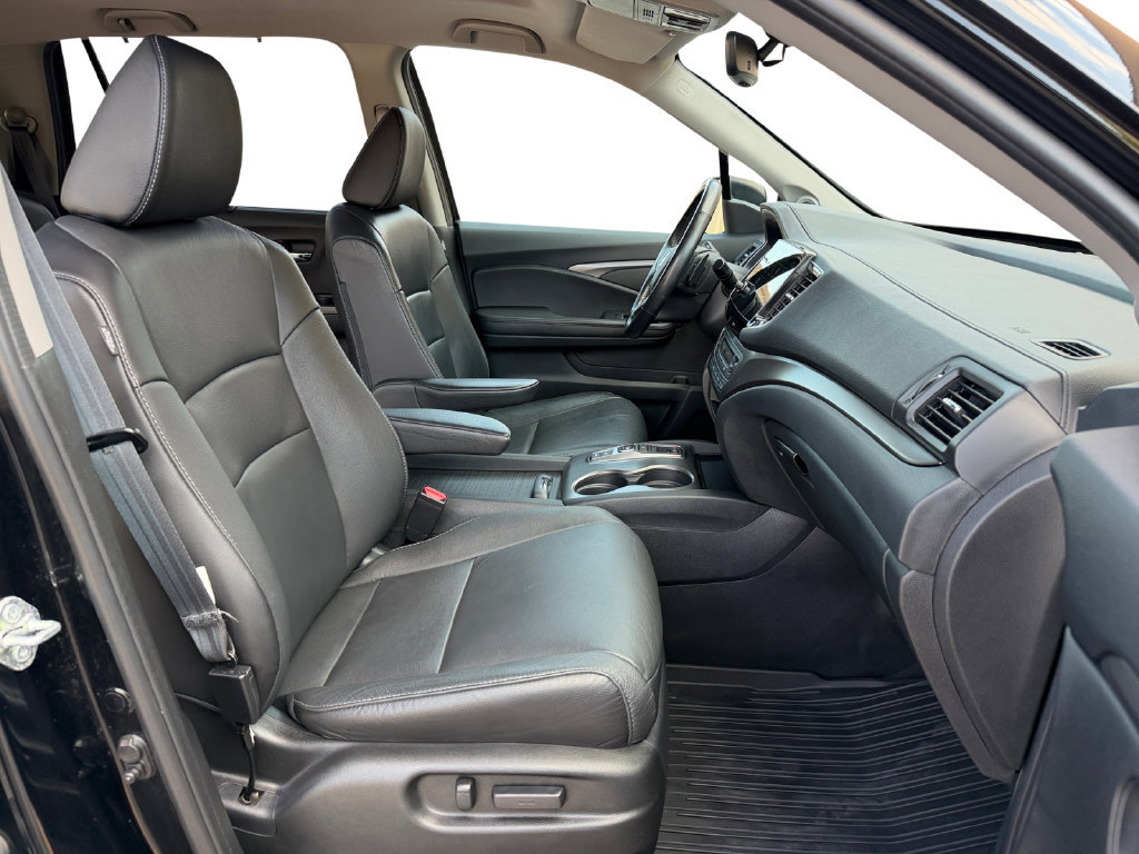 Used 2022 Honda Pilot Black Edition image 17