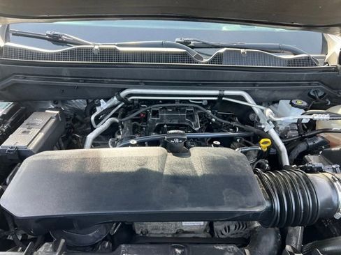Used 2023 Chevrolet Colorado LT image 27