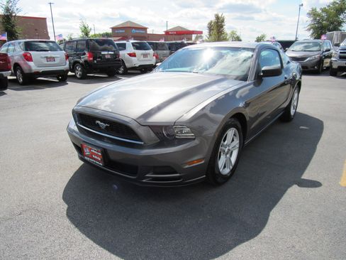 Used 2014 Ford Mustang Coupe image 1