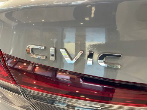 Used 2025 Honda Civic Sport image 22