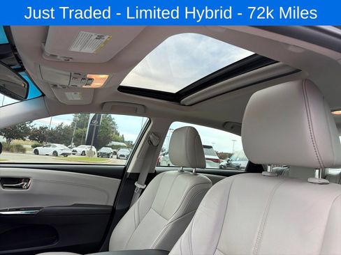 Used 2018 Toyota Avalon Limited FWD image 13
