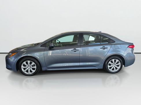 Used 2024 Toyota Corolla LE FWD image 2
