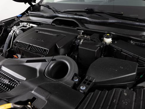 Used 2023 Honda Pilot Touring image 43
