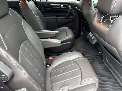 Used 2017 Buick Enclave Leather FWD image 32