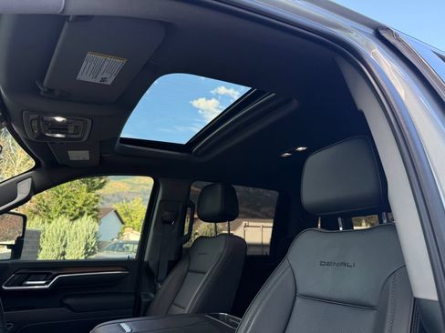 Used 2025 GMC Sierra 3500 Denali w/ Denali Reserve Package AWD/4WD image 23