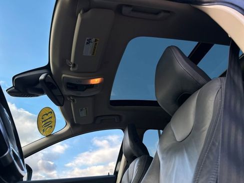 Used 2013 Volvo XC60 3.2 w/ Climate Pkg image 25