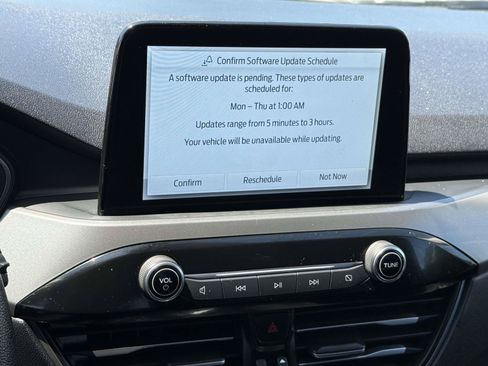 Certified 2025 Ford Escape Active AWD/4WD image 8