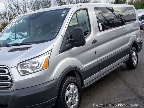 Used 2018 Ford Transit 350 XLT image 5