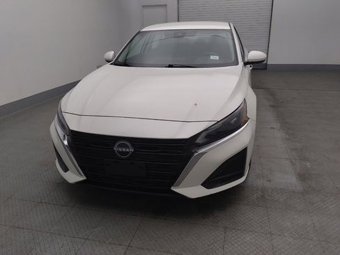 Used 2023 Nissan Altima 2.5 SV image 15