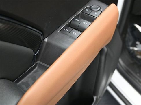 Used 2023 GMC Canyon AT4 w/ Canyon Safety Plus Package image 9