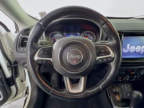 Used 2021 Jeep Compass Limited image 12