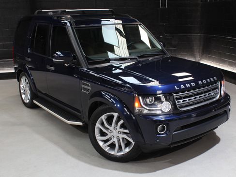 Used 2016 Land Rover LR4 HSE AWD/4WD image 9