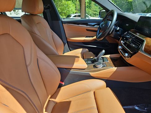 Used 2020 BMW 540i xDrive w/ Executive Package AWD/4WD image 10