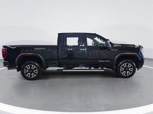 Used 2022 GMC Sierra 2500 AT4 w/ AT4 Preferred Package image 2