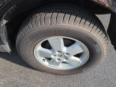 Used 2012 Ford Escape XLT FWD image 5