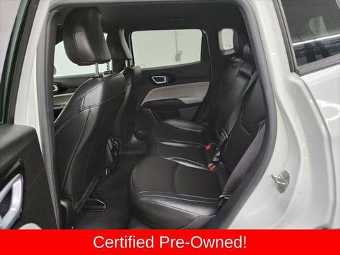 Certified 2025 Jeep Compass Limited AWD/4WD image 24