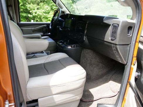 Used 2025 GMC Savana 2500 Extended w/ Driver Convenience Package RWD image 41