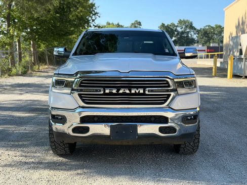 Used 2019 RAM 1500 Laramie AWD/4WD image 2