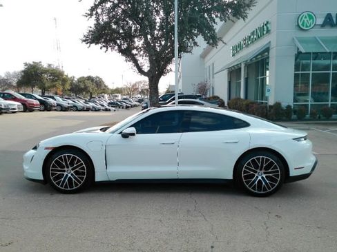 Used 2022 Porsche Taycan image 14