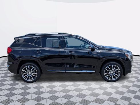 Certified 2024 GMC Terrain Denali w/ Denali Premium Package AWD/4WD image 4
