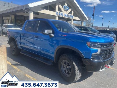 Used 2022 Chevrolet Silverado 1500 ZR2 image 2