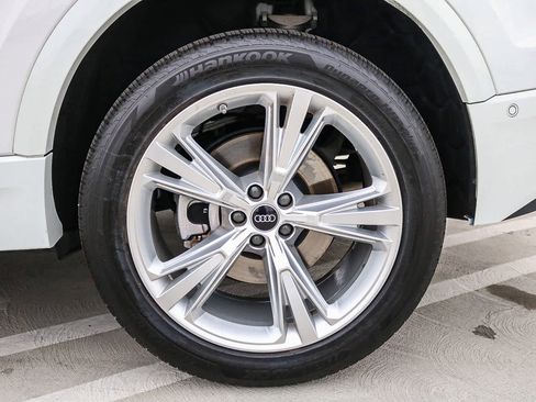 Used 2023 Audi Q8 Premium w/ Convenience Package image 13