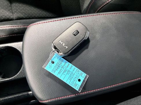 Used 2025 Kia Soul GT-Line image 13