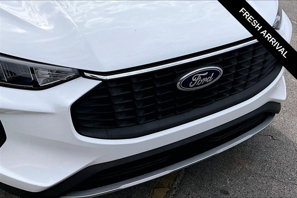 Used 2023 Ford Escape Active w/ Tech Pack #1 FWD image 31