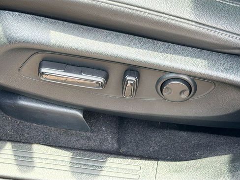 Used 2025 Honda CR-V EX-L image 24