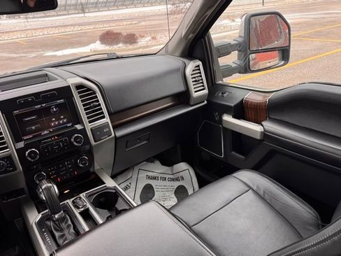 Used 2015 Ford F150 Lariat image 15