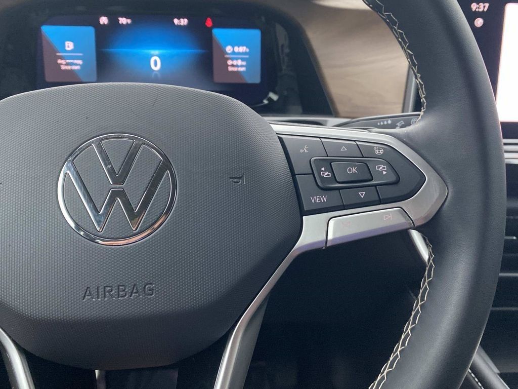 Used 2024 Volkswagen Atlas SE FWD image 32