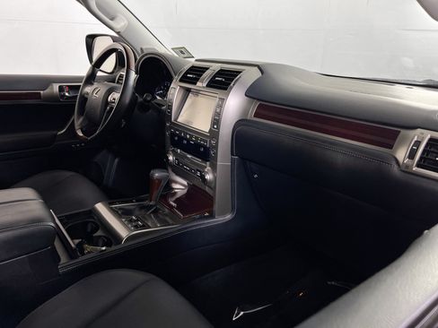 Used 2019 Lexus GX 460 Premium AWD/4WD image 29