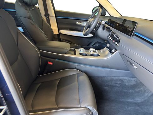 New 2026 Genesis GV70 2.5T Advanced AWD/4WD image 15